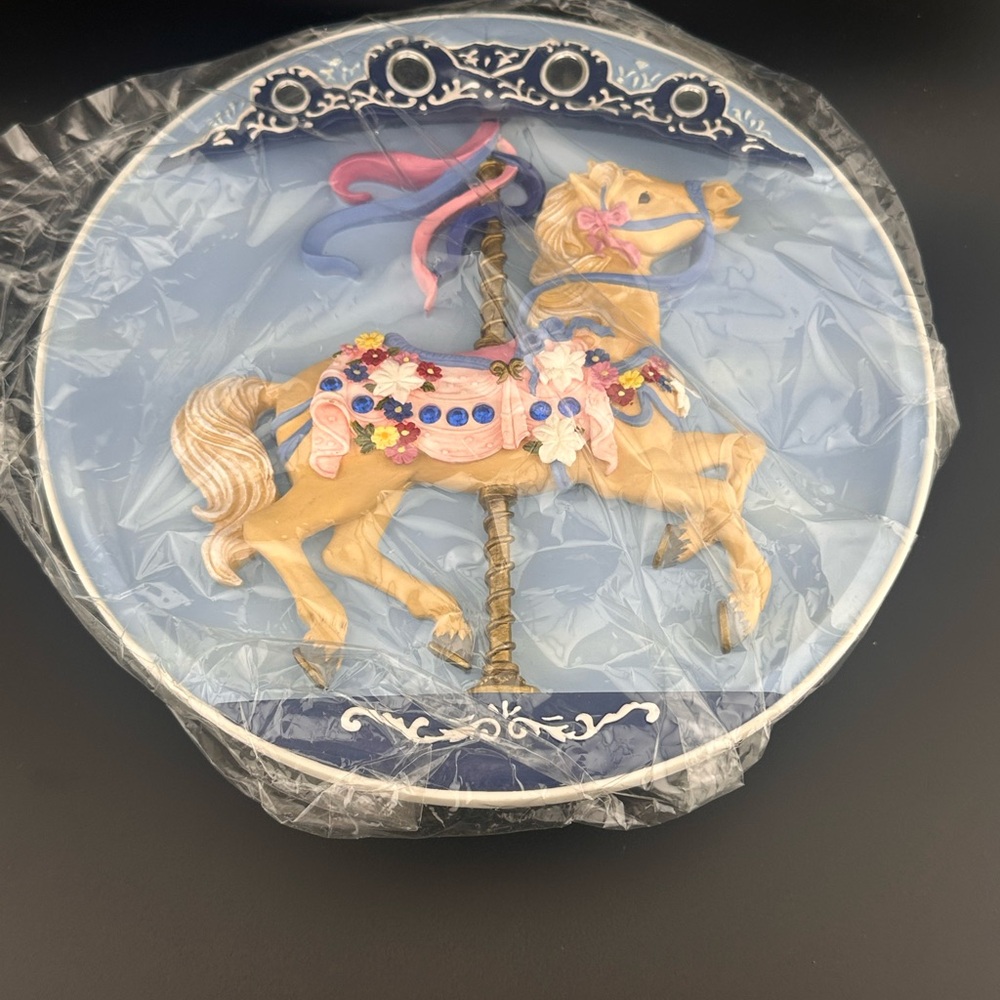 Rhodes Studios Charming Charger Musical Carousal Horse Plate